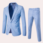 Pánský oblek s elegantním blazerem a slim fit kalhotami