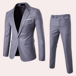 Pánský oblek s elegantním blazerem a slim fit kalhotami
